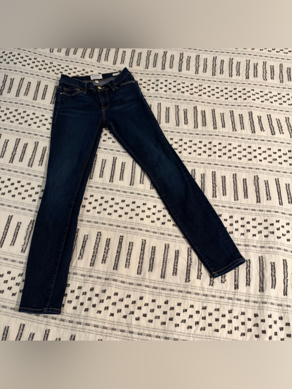 FRAME Denim Le Skinny de Jeanne Skinny Jeans Dark Wash Size 26